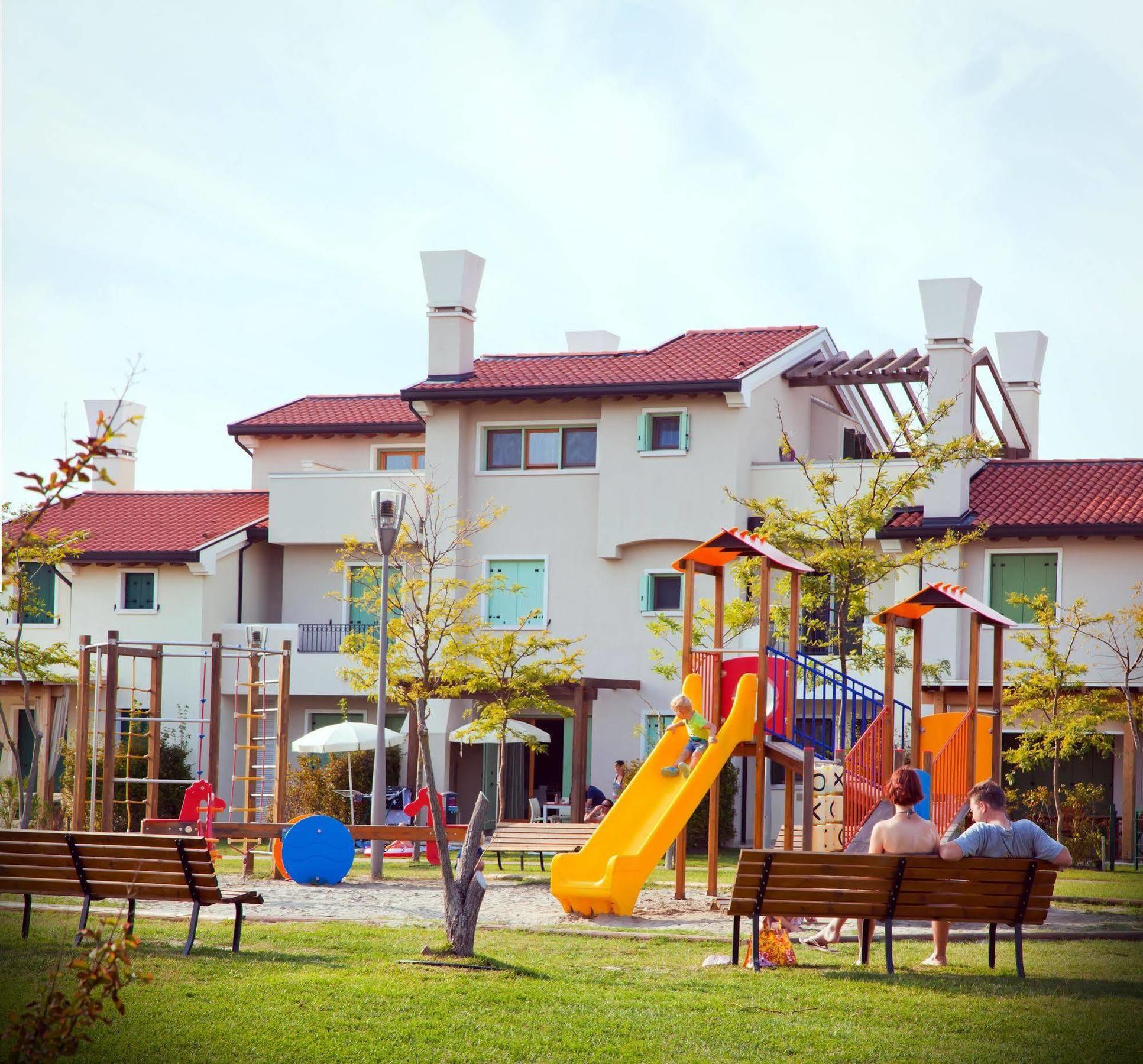 Villaggio A Mare Caorle Bagian luar foto